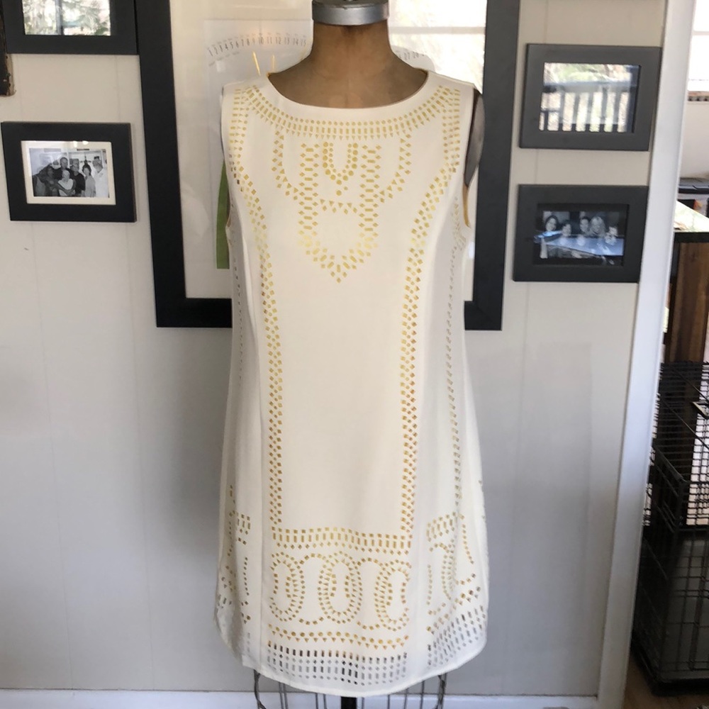 Dress - Picture 2 of 6